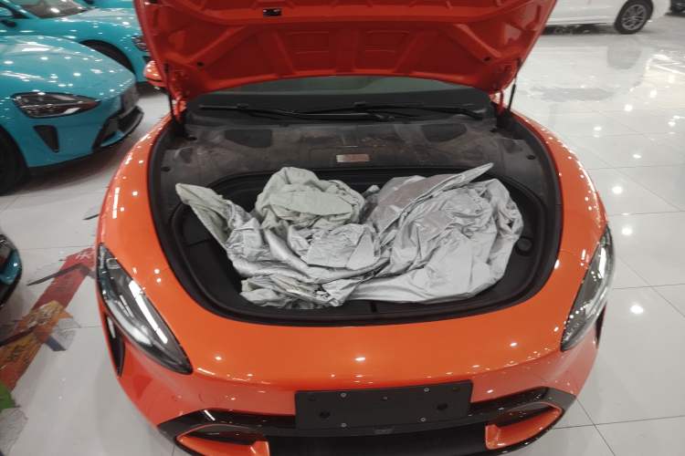 Used Xiaomi Auto SU7 2024 Rear-Drive Long-Range Intelligent Driving Version Engine Bay