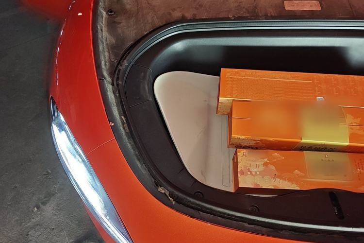 Used Xiaomi Auto SU7 2024 Rear-Drive Long-Range Intelligent Driving Version Engine Bay Right