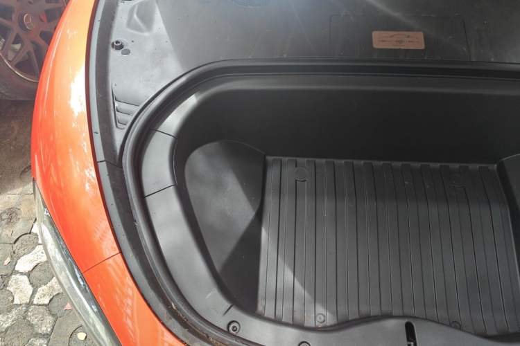 Used Xiaomi Auto SU7 2024 Four-Wheel Drive Ultra-Long Range Advanced Intelligent Driving Max Edition Engine Bay Right
