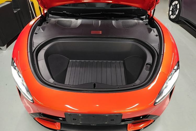Used Xiaomi Auto SU7 2024 Four-Wheel Drive Ultra-Long Range Advanced Intelligent Driving Max Edition Engine Bay