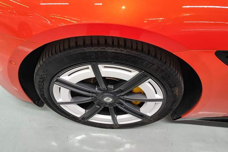 Used Xiaomi Auto SU7 2024 Four-Wheel Drive Ultra-Long Range Advanced Intelligent Driving Max Edition Exterior 2