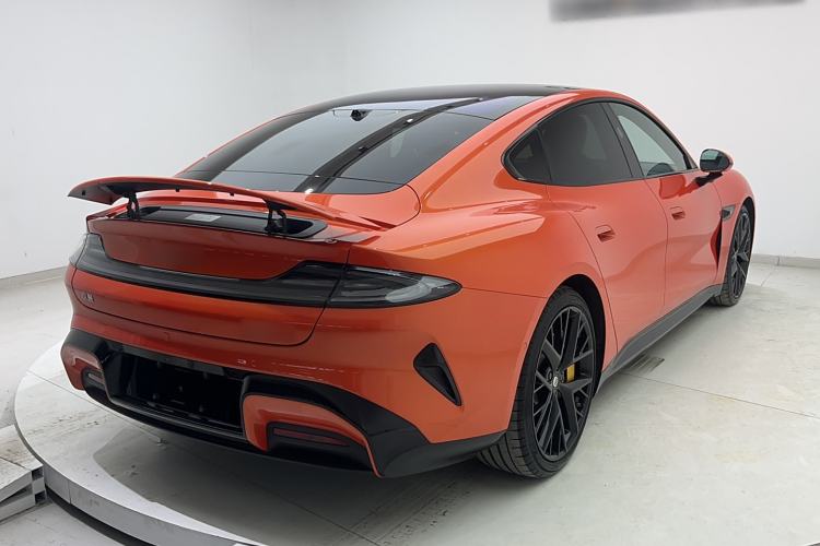 Used Xiaomi Auto SU7 2024 Four-Wheel Drive Ultra-Long Range Advanced Intelligent Driving Max Edition Exterior 3