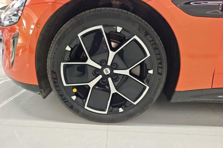 Used Xiaomi Auto SU7 2024 Rear-Drive Ultra-Long Range Advanced Pro-Level Intelligent Driving Version Exterior 4
