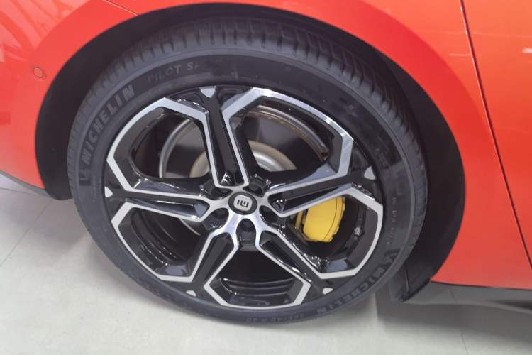 Used Xiaomi Auto SU7 2024 Four-Wheel Drive Ultra-Long Range Advanced Intelligent Driving Max Edition Exterior 5