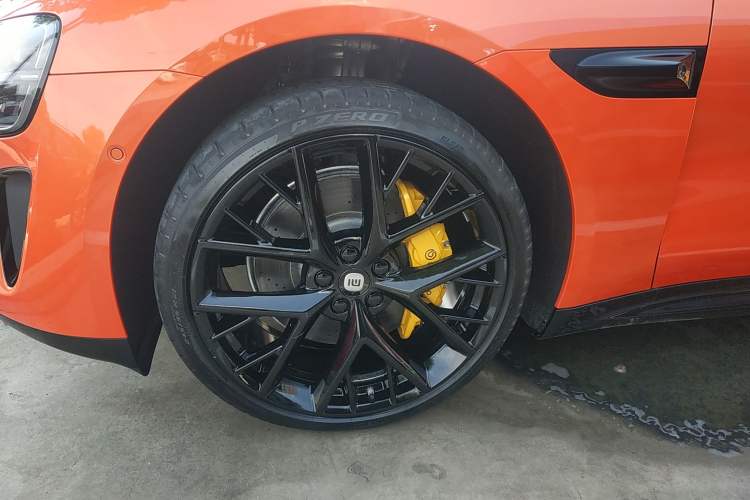 Used Xiaomi Auto SU7 2024 Four-Wheel Drive Ultra-Long Range Advanced Intelligent Driving Max Edition Exterior 7
