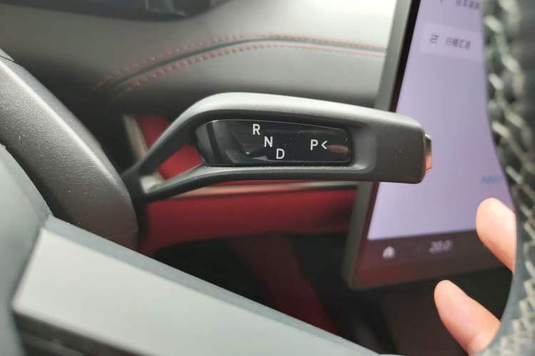 Used Xiaomi Auto SU7 2024 Four-Wheel Drive Ultra-Long Range Advanced Intelligent Driving Max Edition Gear Lever