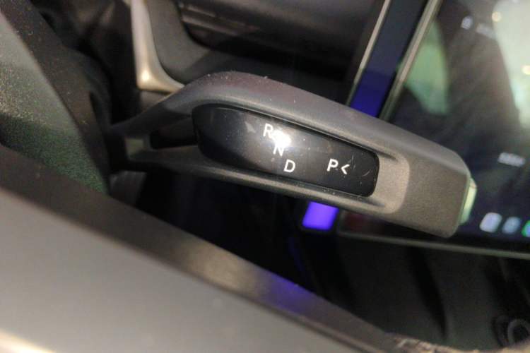 Used Xiaomi Auto SU7 2024 Four-Wheel Drive Ultra-Long Range Advanced Intelligent Driving Max Edition Gear Lever