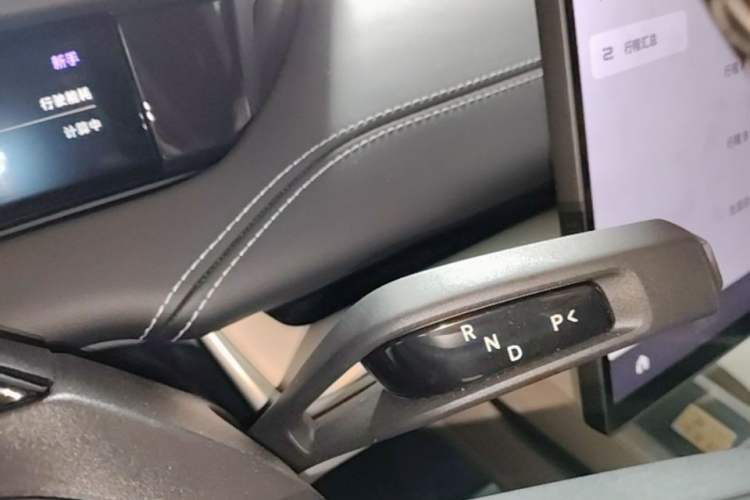 Used Xiaomi Auto SU7 2024 Four-Wheel-Drive Max Founder's Edition Gear Lever
