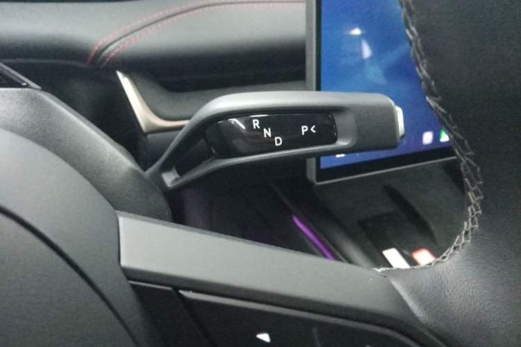 Used Xiaomi Auto SU7 2024 Rear-Drive Ultra-Long Range Advanced Pro-Level Intelligent Driving Version Gear Lever