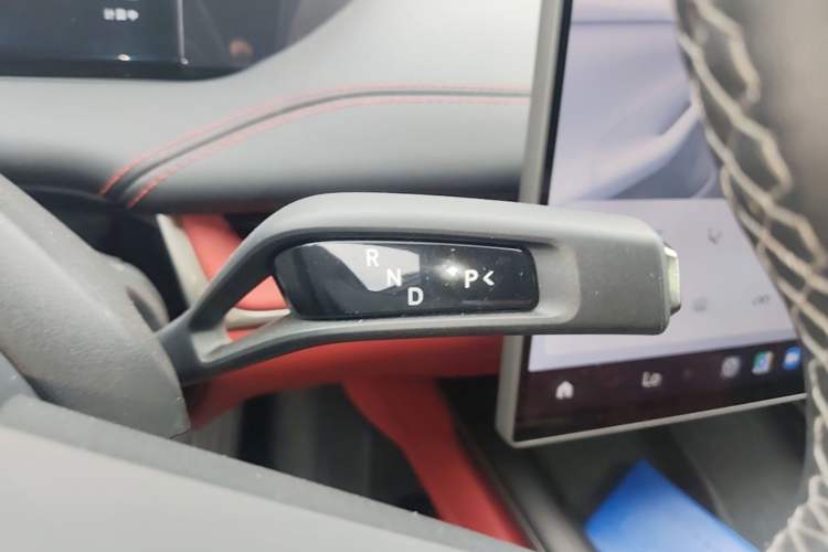 Used Xiaomi Auto SU7 2024 Rear-Drive Ultra-Long Range Advanced Pro-Level Intelligent Driving Version Gear Lever