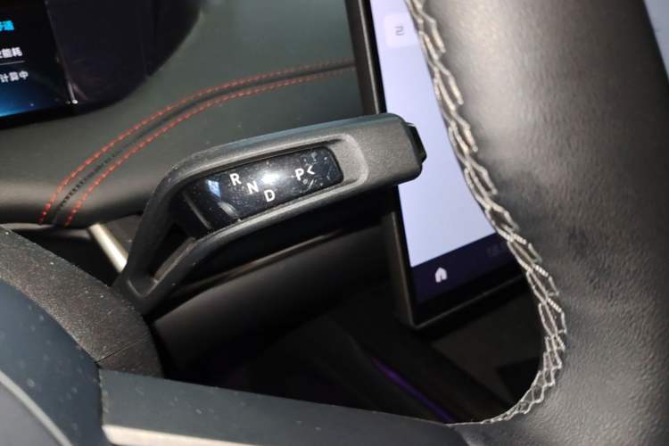 Used Xiaomi Auto SU7 2024 Rear-Drive Ultra-Long Range Advanced Pro-Level Intelligent Driving Version Gear Lever