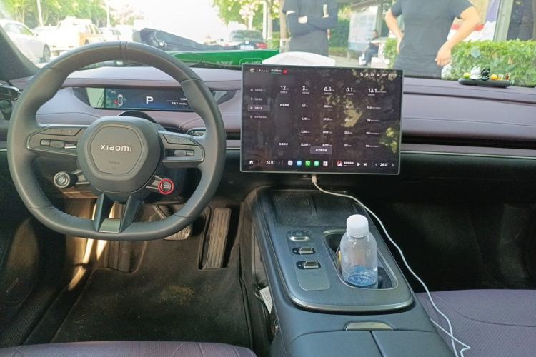 Used Xiaomi Auto SU7 2024 Rear-Drive Ultra-Long Range Advanced Pro-Level Intelligent Driving Version Headliner