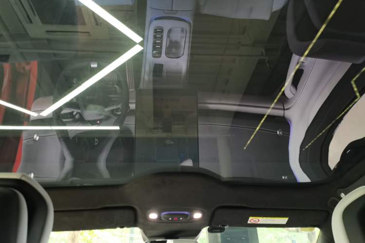 Used Xiaomi Auto SU7 2024 Four-Wheel Drive Ultra-Long Range Advanced Intelligent Driving Max Edition Headliner