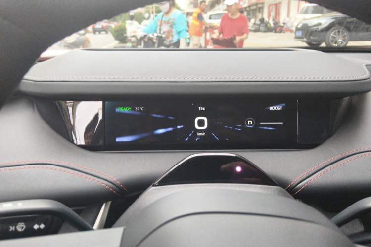 Used Xiaomi Auto SU7 2024 Four-Wheel Drive Ultra-Long Range Advanced Intelligent Driving Max Edition Instrument Cluster