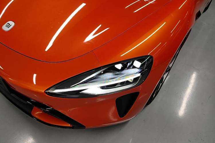 Used Xiaomi Auto SU7 2024 Four-Wheel Drive Ultra-Long Range Advanced Intelligent Driving Max Edition Left Front Headlight