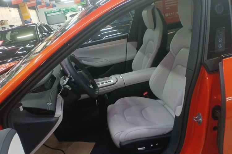 Used Xiaomi Auto SU7 2024 Rear-Drive Ultra-Long Range Advanced Pro-Level Intelligent Driving Version Left Front Seat
