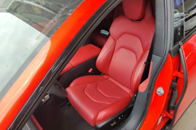 Used Xiaomi Auto SU7 2024 Four-Wheel Drive Ultra-Long Range Advanced Intelligent Driving Max Edition Left Front Seat