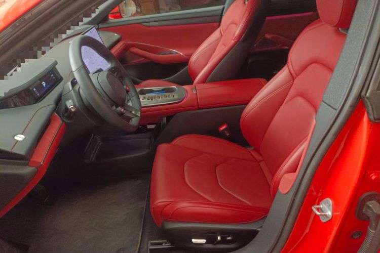 Used Xiaomi Auto SU7 2024 Rear-Drive Ultra-Long Range Advanced Pro-Level Intelligent Driving Version Left Front Seat