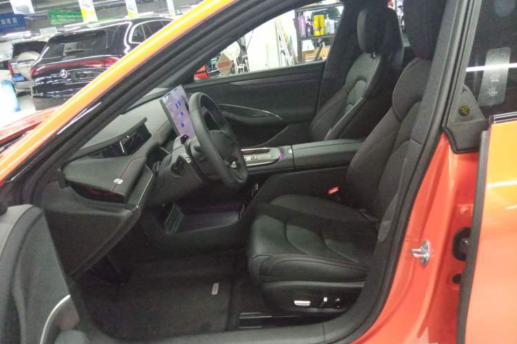Used Xiaomi Auto SU7 2024 Rear-Drive Ultra-Long Range Advanced Pro-Level Intelligent Driving Version Left Front Seat