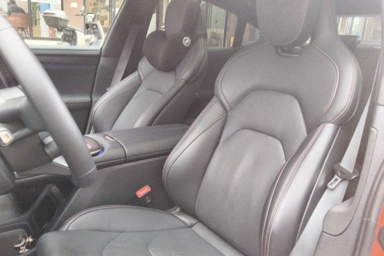Used Xiaomi Auto SU7 2024 Four-Wheel Drive Ultra-Long Range Advanced Intelligent Driving Max Edition Left Front Seat
