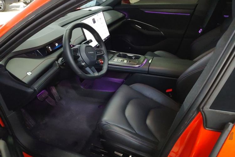 Used Xiaomi Auto SU7 2024 Rear-Drive Ultra-Long Range Advanced Pro-Level Intelligent Driving Version Left Front Seat