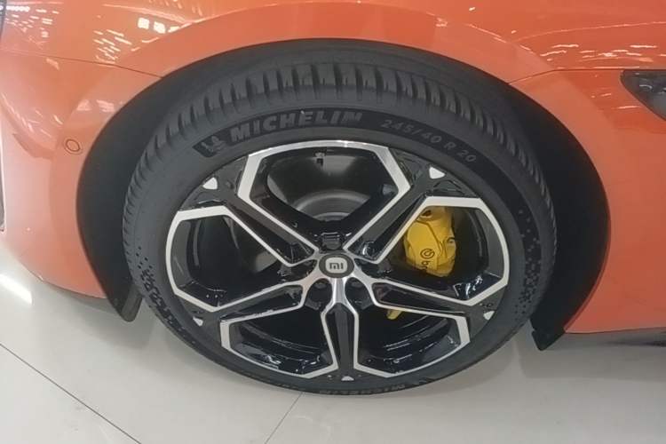 Used Xiaomi Auto SU7 2024 Rear-Drive Long-Range Intelligent Driving Version Left Front Wheel Hub