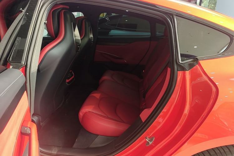 Used Xiaomi Auto SU7 2024 Rear-Drive Long-Range Intelligent Driving Version Left Rear Seat