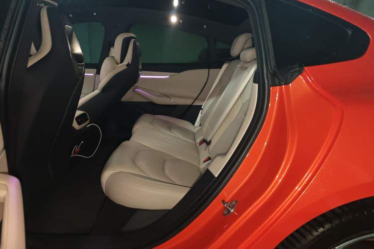 Used Xiaomi Auto SU7 2024 Rear-Drive Long-Range Intelligent Driving Version Left Rear Seat