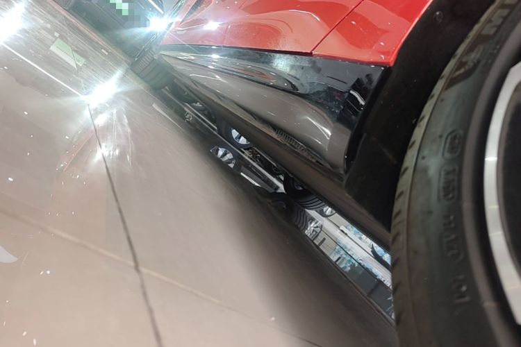 Used Xiaomi Auto SU7 2024 Rear-Drive Long-Range Intelligent Driving Version Left Side Sill