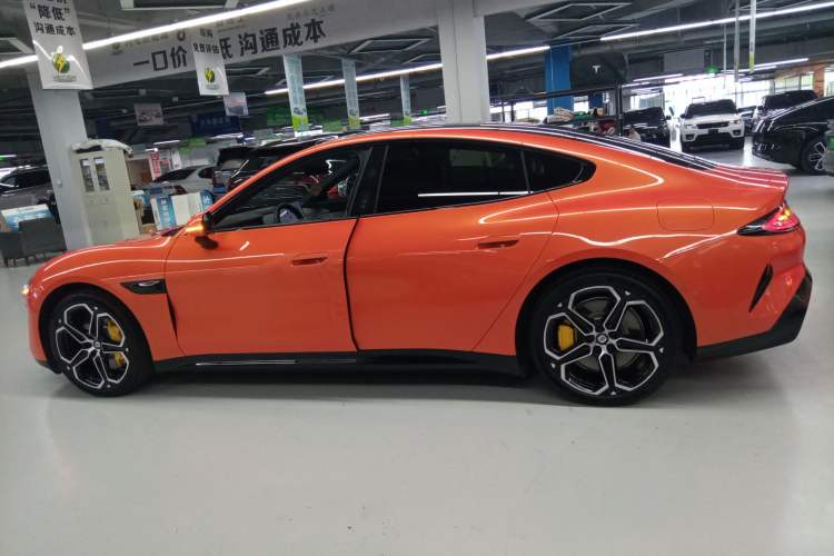 Used Xiaomi Auto SU7 2024 Rear-Drive Ultra-Long Range Advanced Pro-Level Intelligent Driving Version Left Side