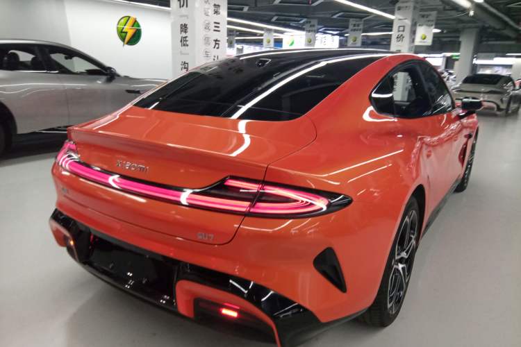 Used Xiaomi Auto SU7 2024 Rear-Drive Ultra-Long Range Advanced Pro-Level Intelligent Driving Version Rear Right 45 Deg