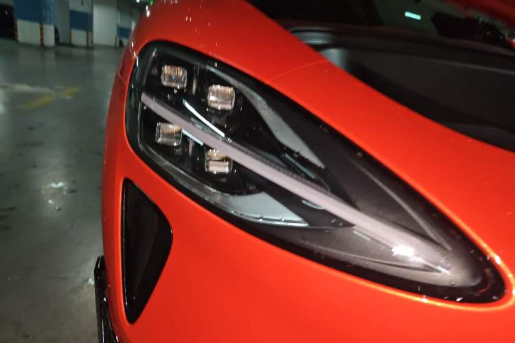 Used Xiaomi Auto SU7 2024 Rear-Drive Long-Range Intelligent Driving Version Right Front Headlight