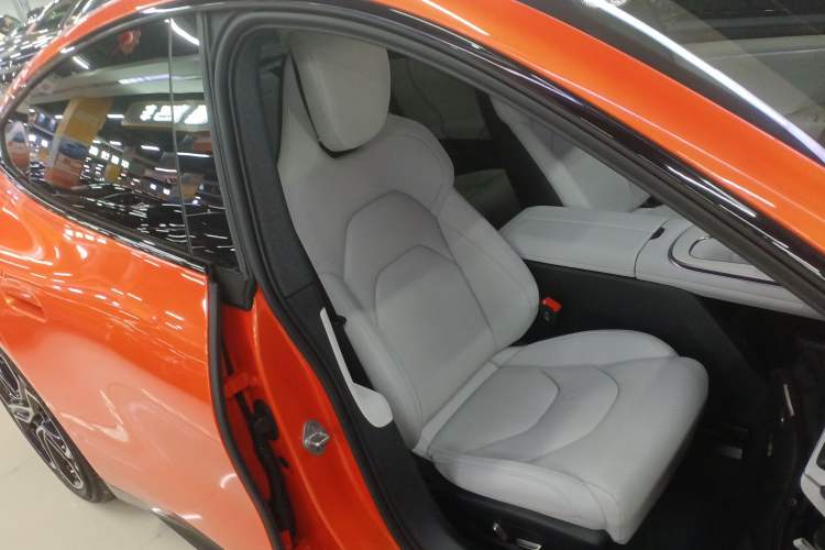 Used Xiaomi Auto SU7 2024 Rear-Drive Ultra-Long Range Advanced Pro-Level Intelligent Driving Version Right Front Seat