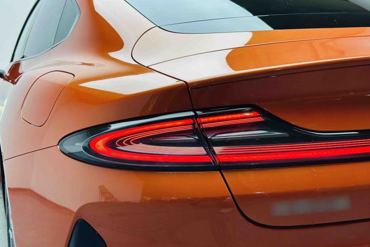 Used Xiaomi Auto SU7 2024 Rear-Drive Long-Range Intelligent Driving Version Right Rear Taillight