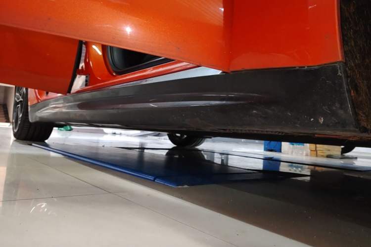Used Xiaomi Auto SU7 2024 Rear-Drive Ultra-Long Range Advanced Pro-Level Intelligent Driving Version Right Side Sill