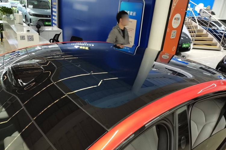 Used Xiaomi Auto SU7 2024 Four-Wheel Drive Ultra-Long Range Advanced Intelligent Driving Max Edition Roof