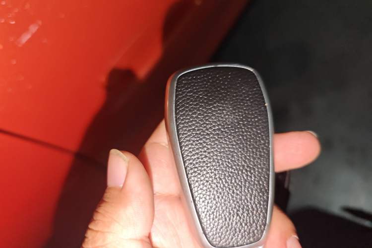 Used Xiaomi Auto SU7 2024 Rear-Drive Long-Range Intelligent Driving Version Vehicle Key