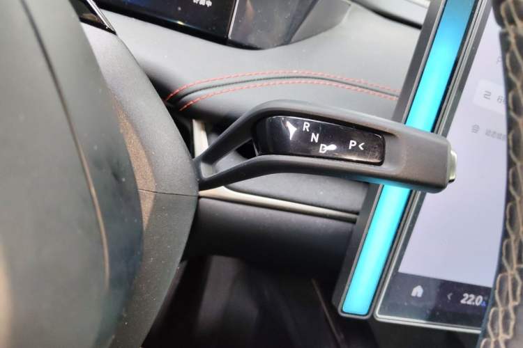 Used Xiaomi Auto SU7 2024 Rear-Drive Ultra-Long Range Advanced Pro-Level Intelligent Driving Version Audio And AC Panel