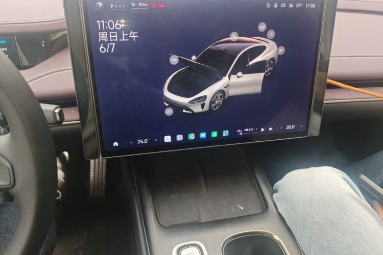 Used Xiaomi Auto SU7 2024 Four-Wheel Drive Ultra-Long Range Advanced Intelligent Driving Max Edition Audio And AC Panel