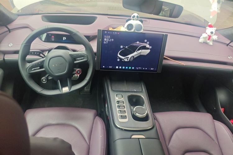 Used Xiaomi Auto SU7 2024 Four-Wheel Drive Ultra-Long Range Advanced Intelligent Driving Max Edition Center Console