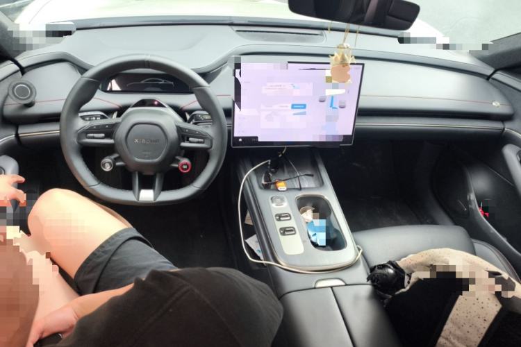 Used Xiaomi Auto SU7 2024 Rear-Drive Ultra-Long Range Advanced Pro-Level Intelligent Driving Version Center Console