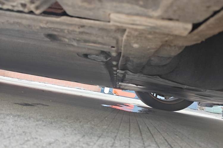 Used Xiaomi Auto SU7 2024 Four-Wheel Drive Ultra-Long Range Advanced Intelligent Driving Max Edition Chassis Front Right