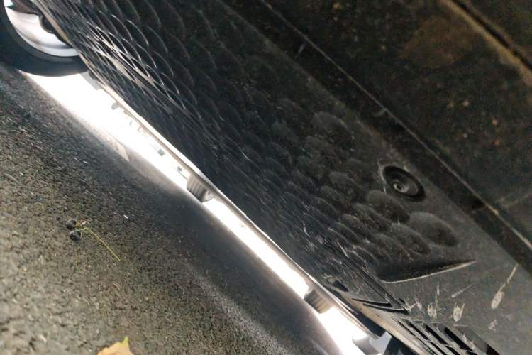 Used Xiaomi Auto SU7 2024 Four-Wheel Drive Ultra-Long Range Advanced Intelligent Driving Max Edition Chassis Rear