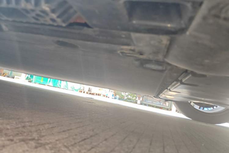 Used Xiaomi Auto SU7 2024 Four-Wheel Drive Ultra-Long Range Advanced Intelligent Driving Max Edition Chassis Rear Left