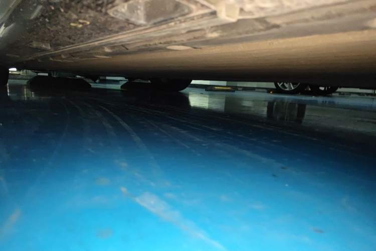 Used Xiaomi Auto SU7 2024 Four-Wheel Drive Ultra-Long Range Advanced Intelligent Driving Max Edition Chassis Rear Left