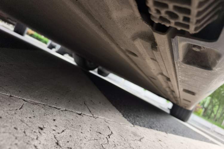Used Xiaomi Auto SU7 2024 Rear-Drive Ultra-Long Range Advanced Pro-Level Intelligent Driving Version Chassis Rear Right