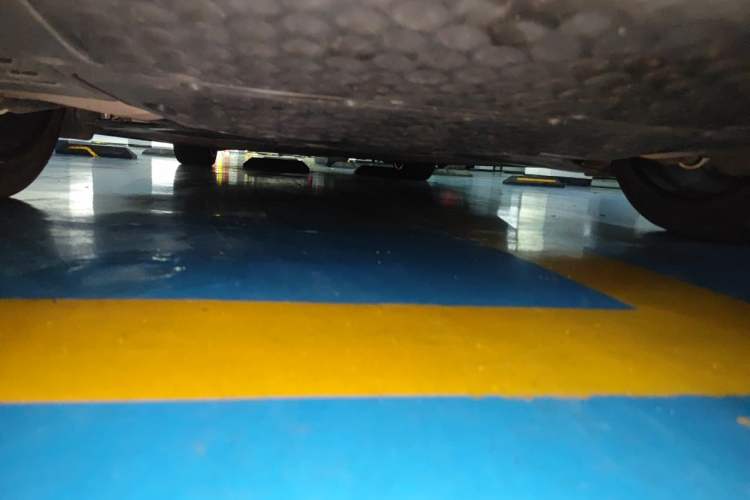 Used Xiaomi Auto SU7 2024 Four-Wheel Drive Ultra-Long Range Advanced Intelligent Driving Max Edition Chassis Rear