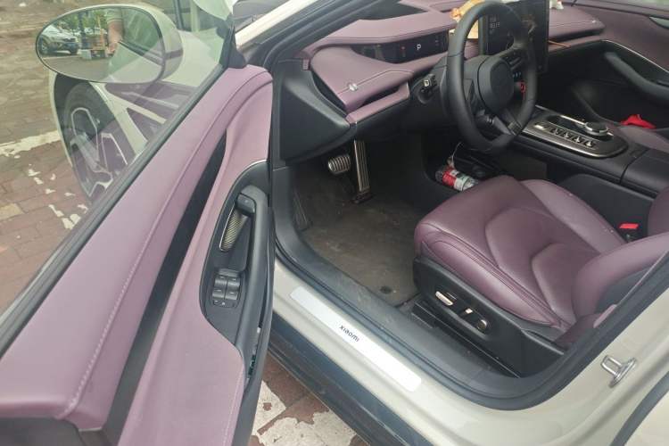 Used Xiaomi Auto SU7 2024 Four-Wheel Drive Ultra-Long Range Advanced Intelligent Driving Max Edition Driver Seat