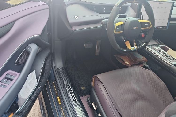 Used Xiaomi Auto SU7 2024 Four-Wheel Drive Ultra-Long Range Advanced Intelligent Driving Max Edition Driver Seat