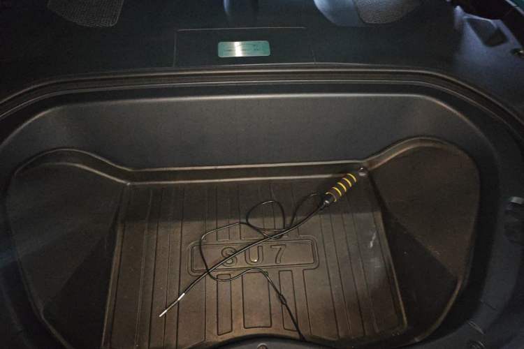 Used Xiaomi Auto SU7 2024 Four-Wheel Drive Ultra-Long Range Advanced Intelligent Driving Max Edition Engine Bay